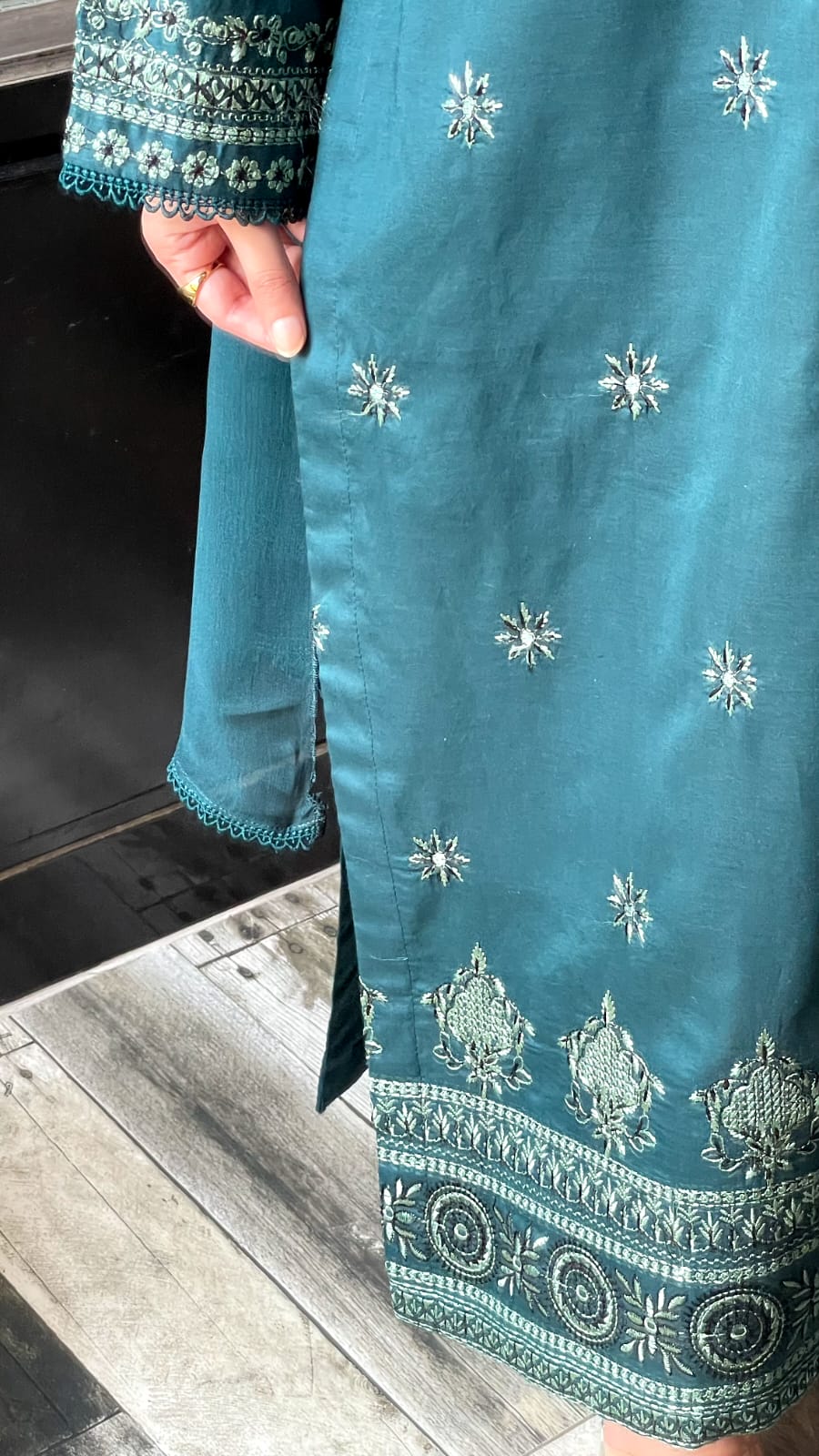 PEACOCK GREEN