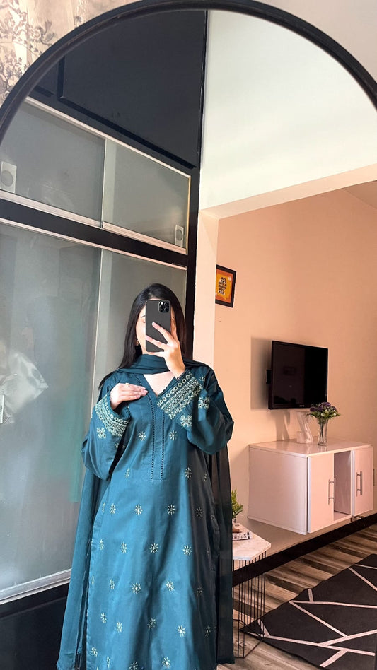 PEACOCK GREEN